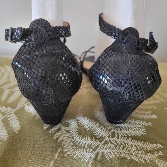 Dressy Vianni Collection Sandals - Picture 6 of 8